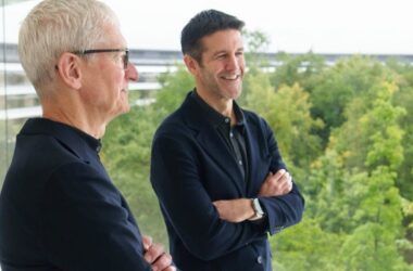 New apple CEO